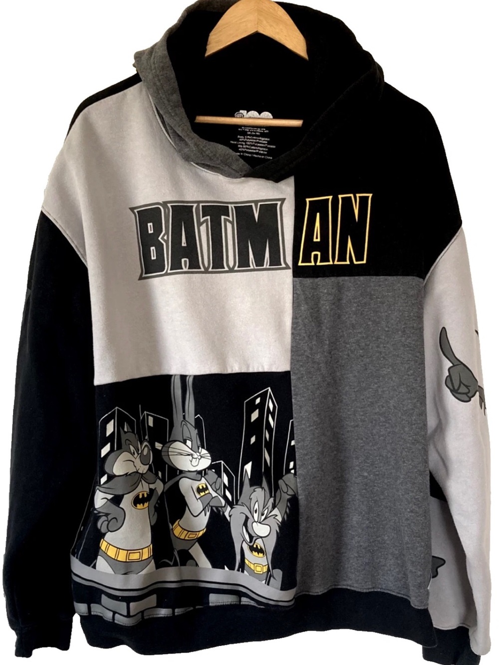 Looney Tunes x Batman Men's Graphic Hoodie Sweatshirt Warner Brothers Sz. 3XL